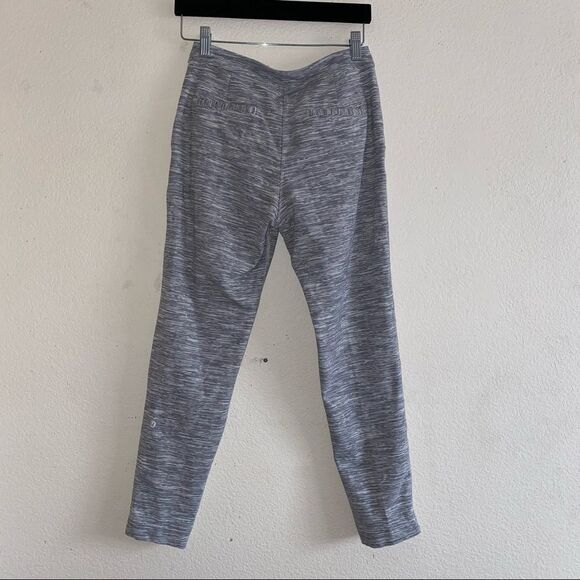 🍄 Lululemon Gray and White Space Dye Joggers - Picture 2 of 8